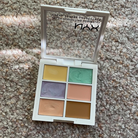 NYX Color Correcting Concealer Palette - Picture 2 of 2